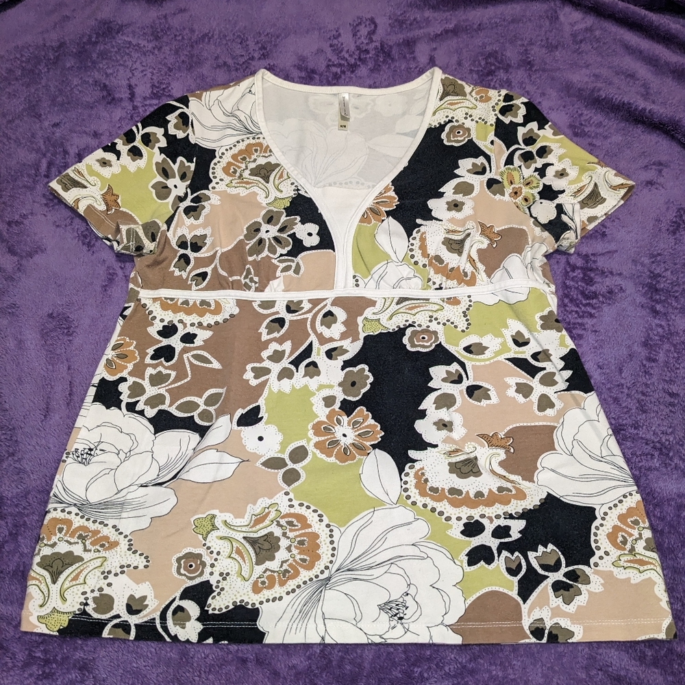 Spring Sale 🌸White Stag floral blouse